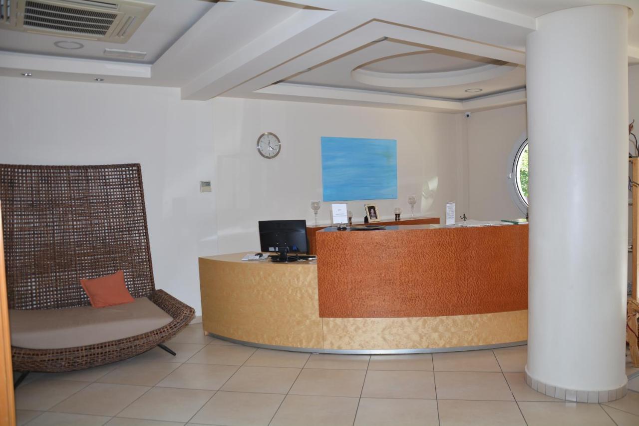 Poseidon Hotel Paralía Exterior foto